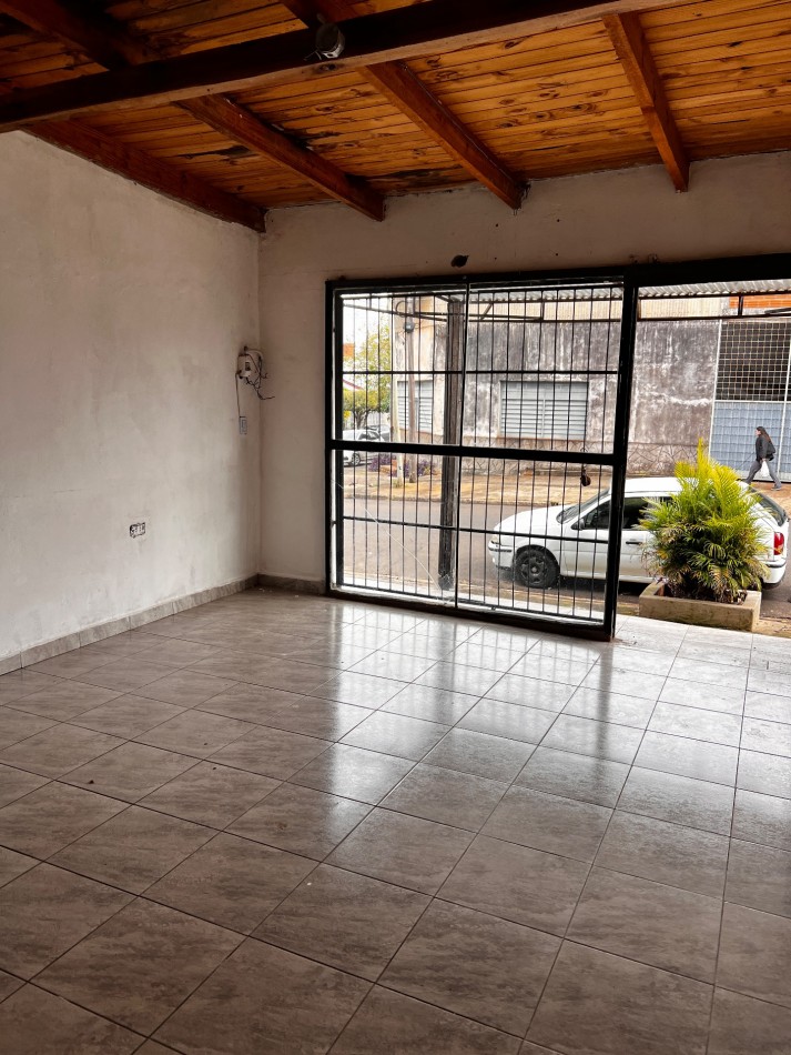 ALQUILER LOCAL COMERCIAL / MONOAMBIENTE 