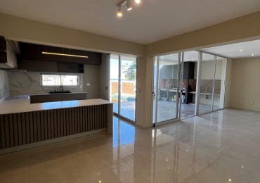 CASA A ESTRENAR EN VENTA 